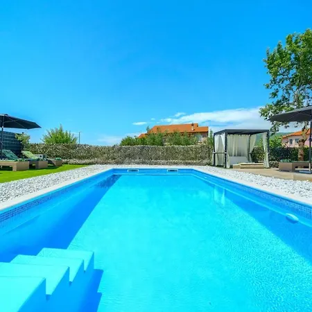 Dreamin With Heated Pool & Hot Tub * Kraj (Split)