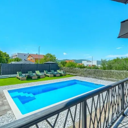 Villa Dreamin With Heated Pool & Hot Tub Kraj (Split)